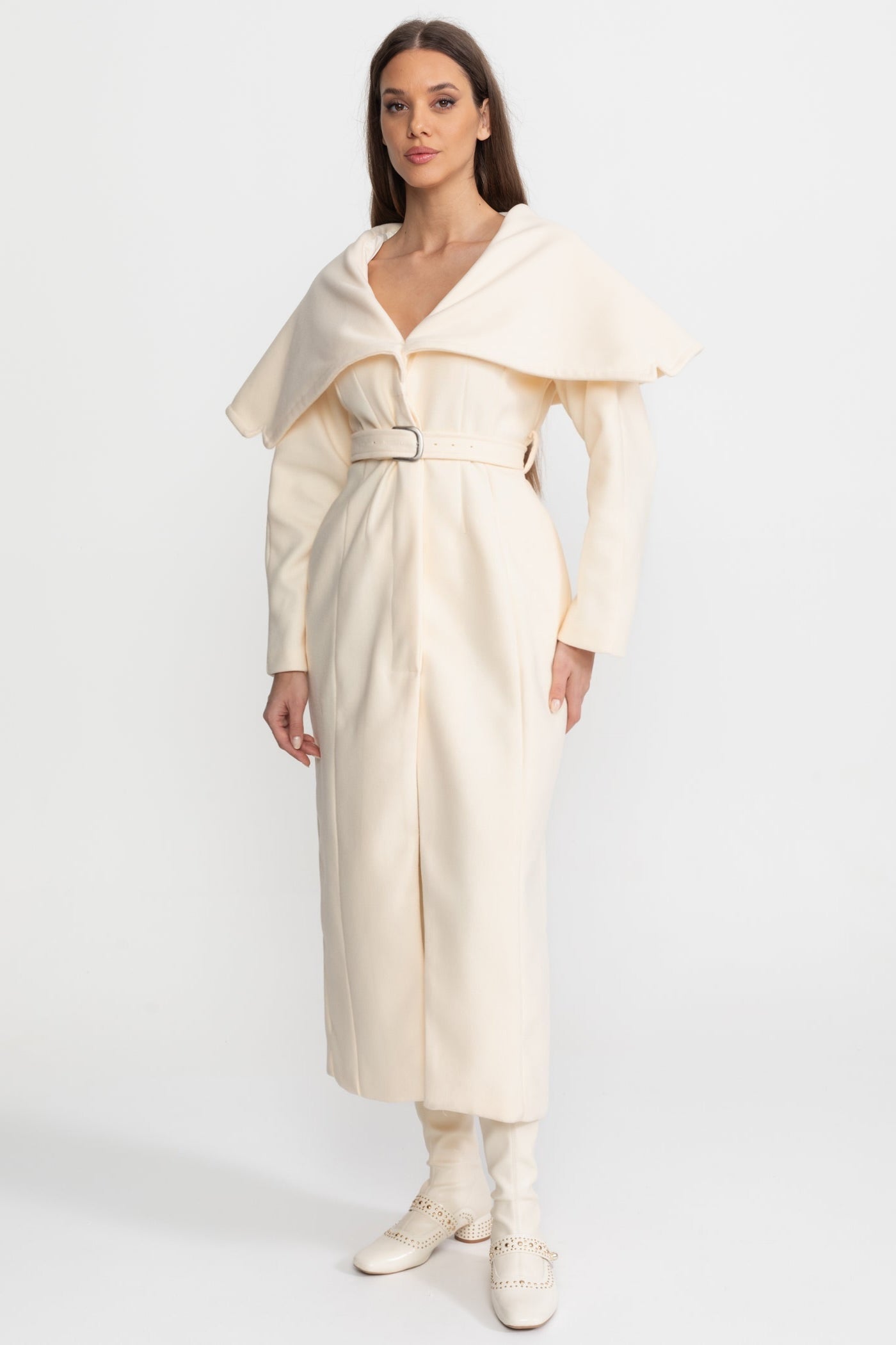 Long Wool Blend Coat with Cape Collar – Ivoire