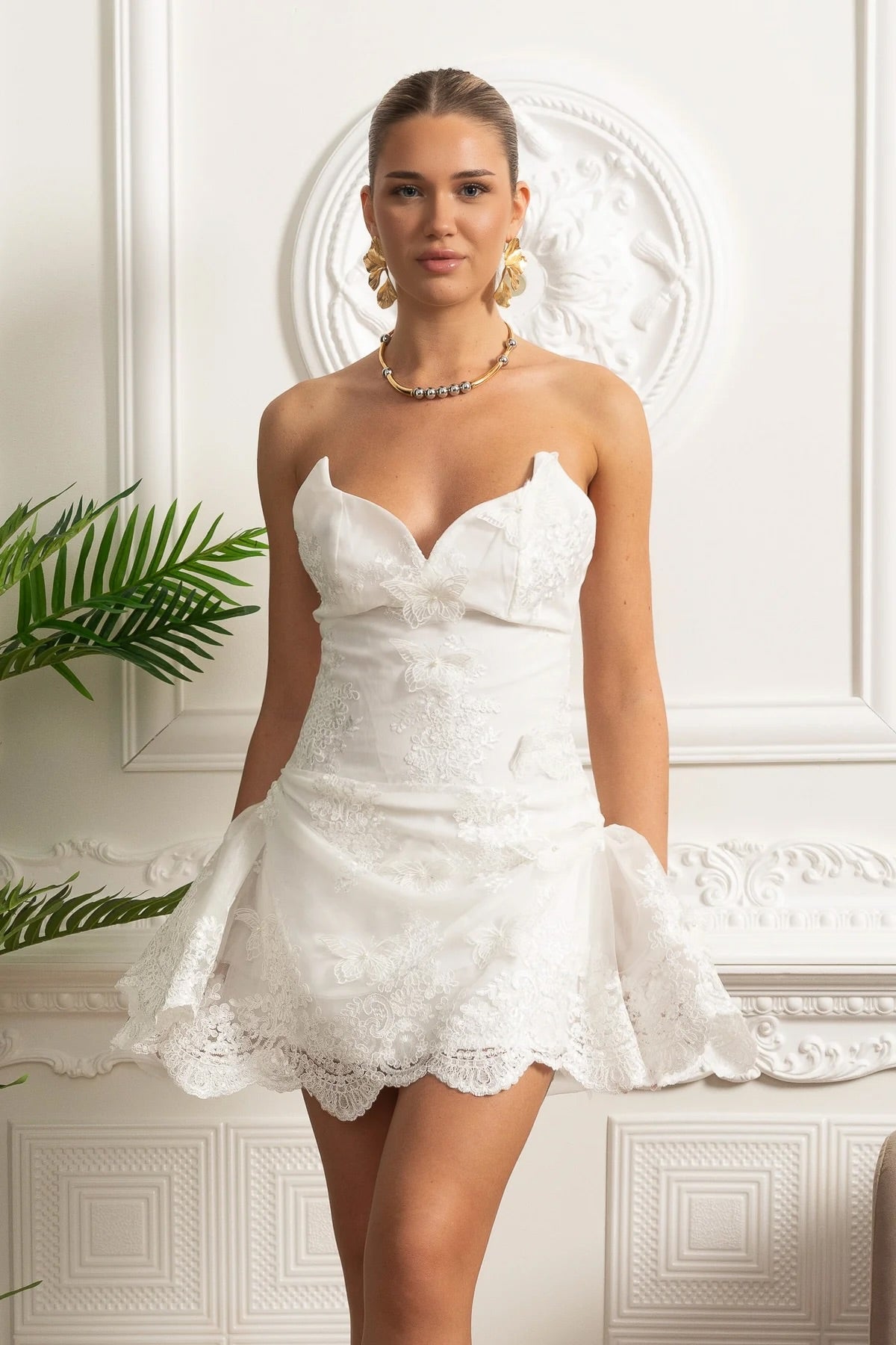 Scalloped Sweetheart Mini Dress With Embroidered Tulle - White