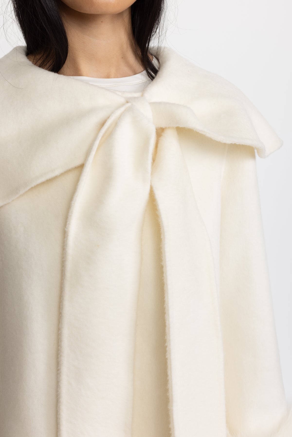 Capelet Collar Wool Jacket with Bow and Fur-Effect Cuffs - Ivoire
