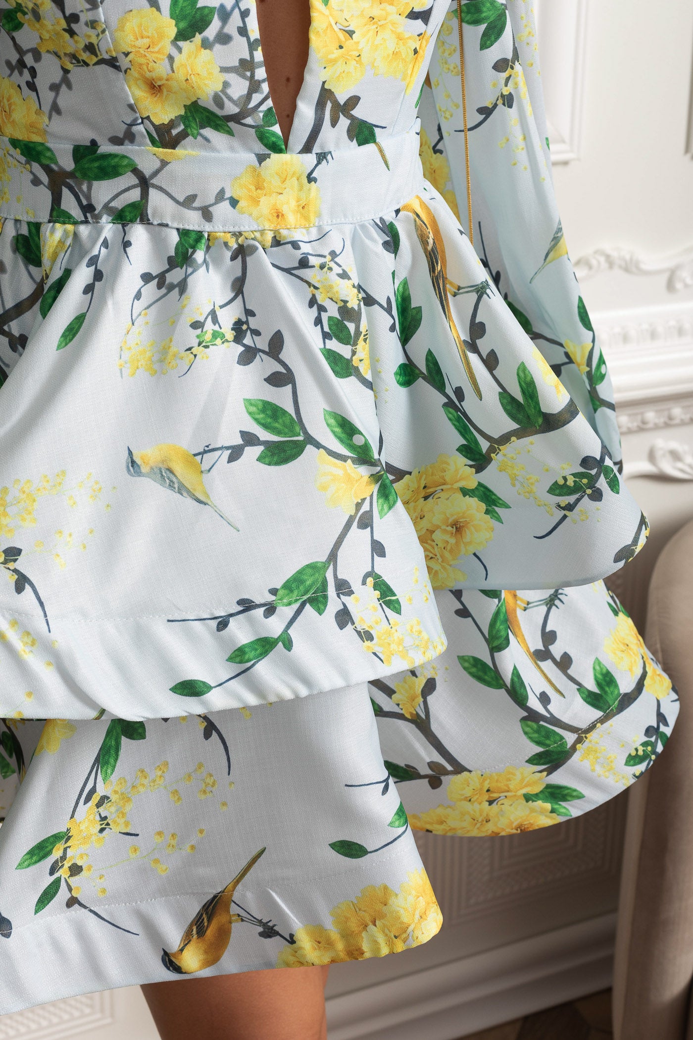 فستان ميني زهري رومانسي بأكمام منتفخة وتفصيل ببلوم - باللون baby blue