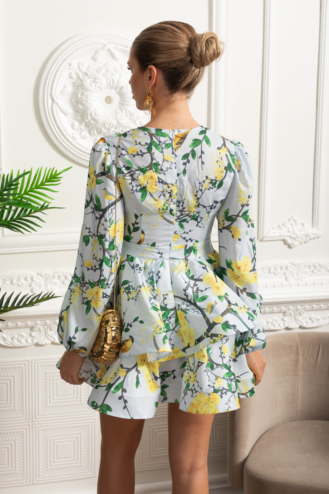 فستان ميني زهري رومانسي بأكمام منتفخة وتفصيل ببلوم - باللون baby blue