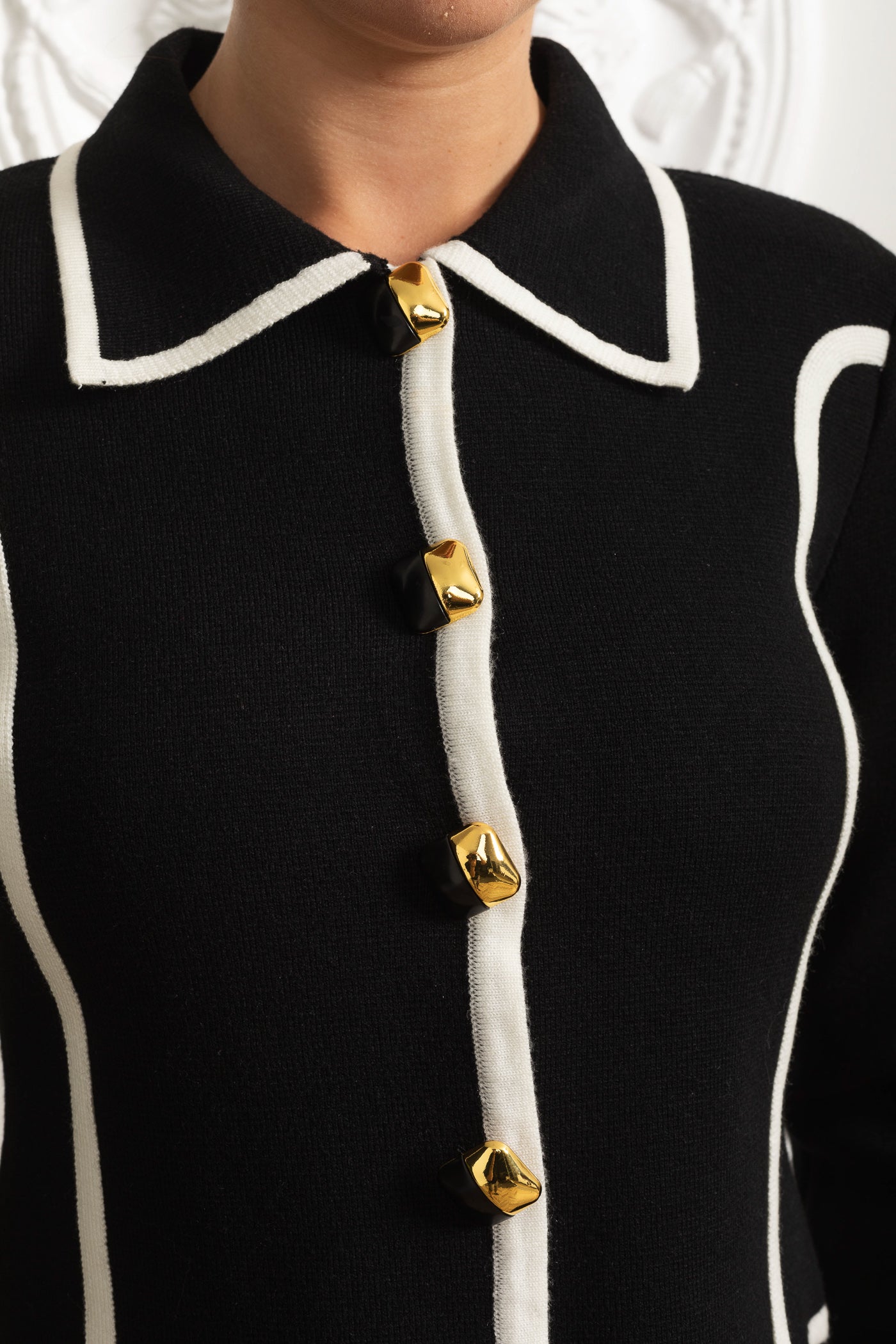 Tailored Ensemble With Contrasting Trim - Black