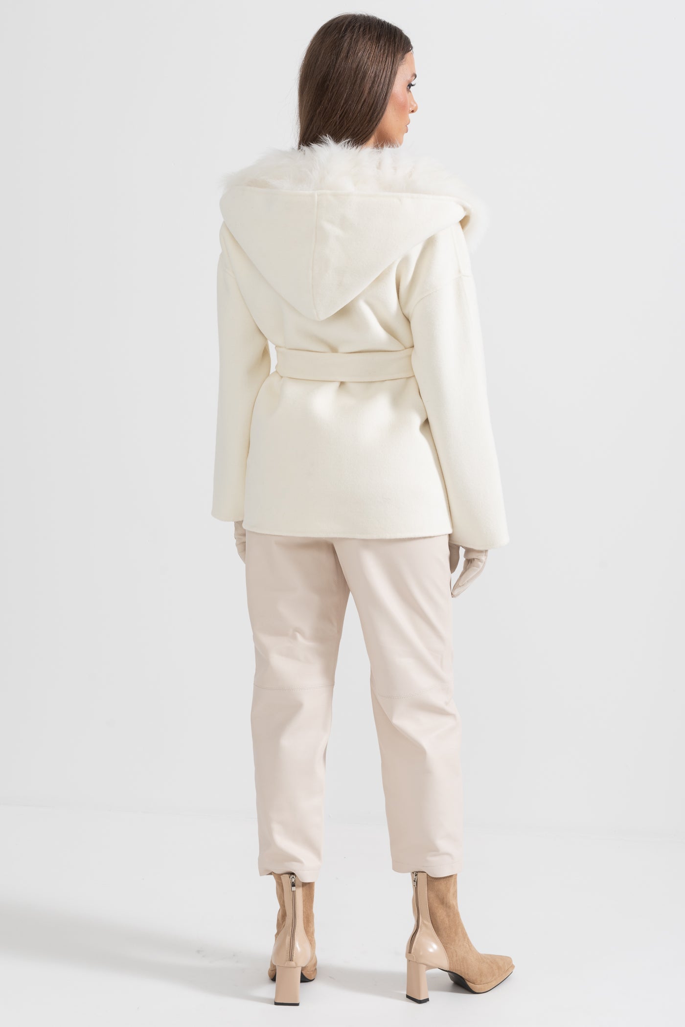 Fur-Collar Jacket With Oversized Hood And Waistband - Ivoire