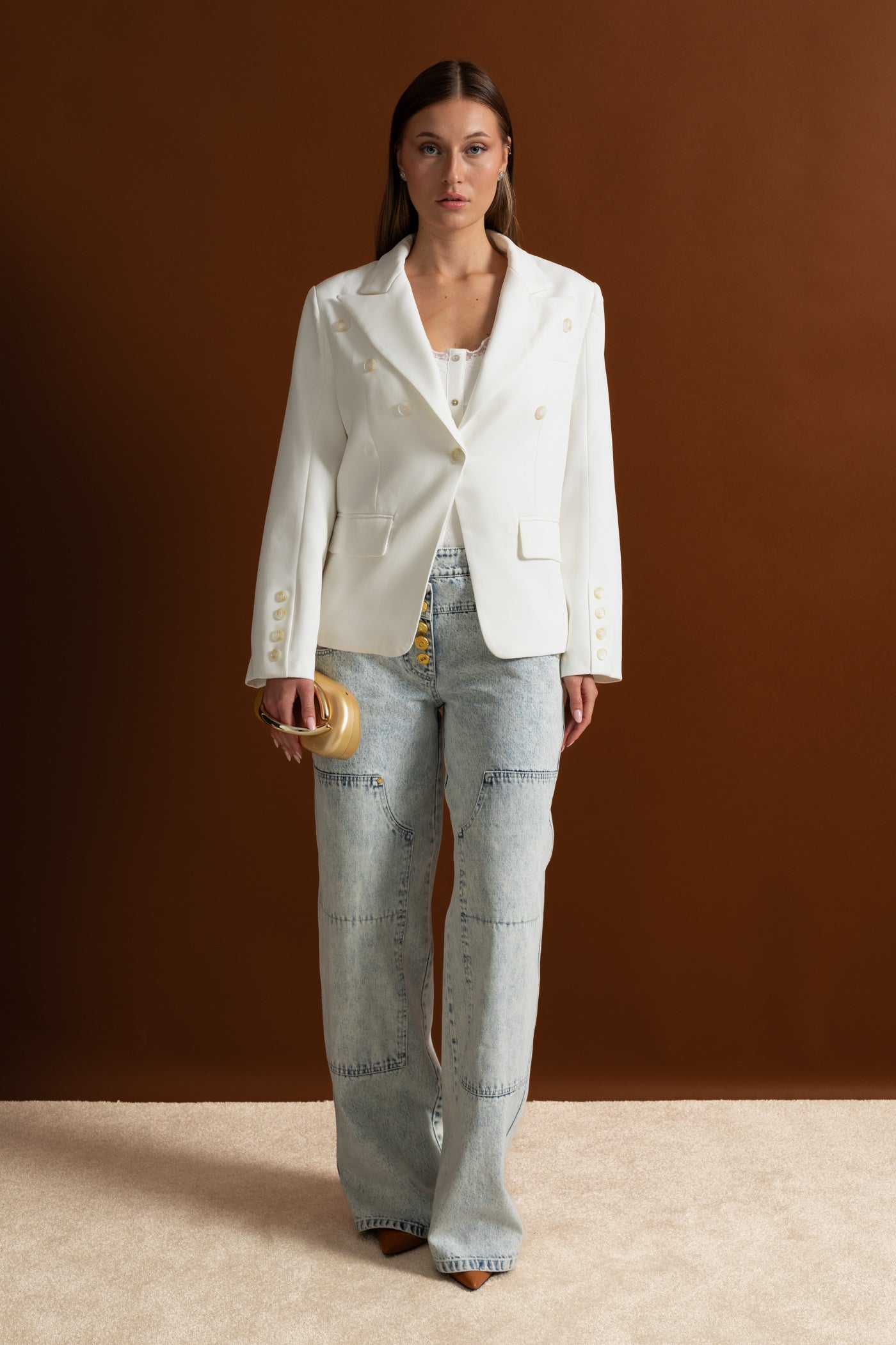 بليزر مفصل مزدوج الصدر بياقات مدببة – أبيض