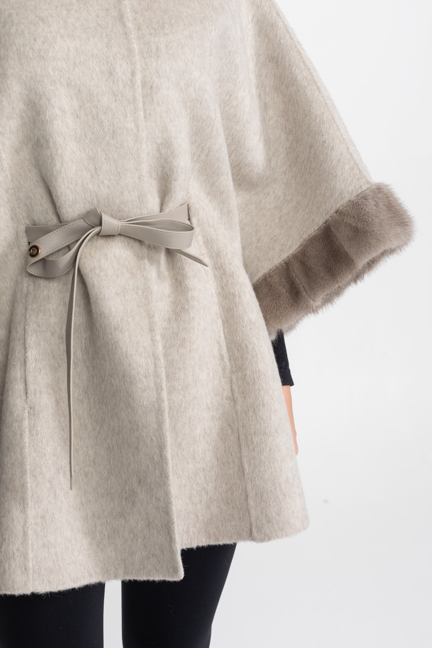Wool Blend Cape Coat with Sable Fur Trim – Light Grey