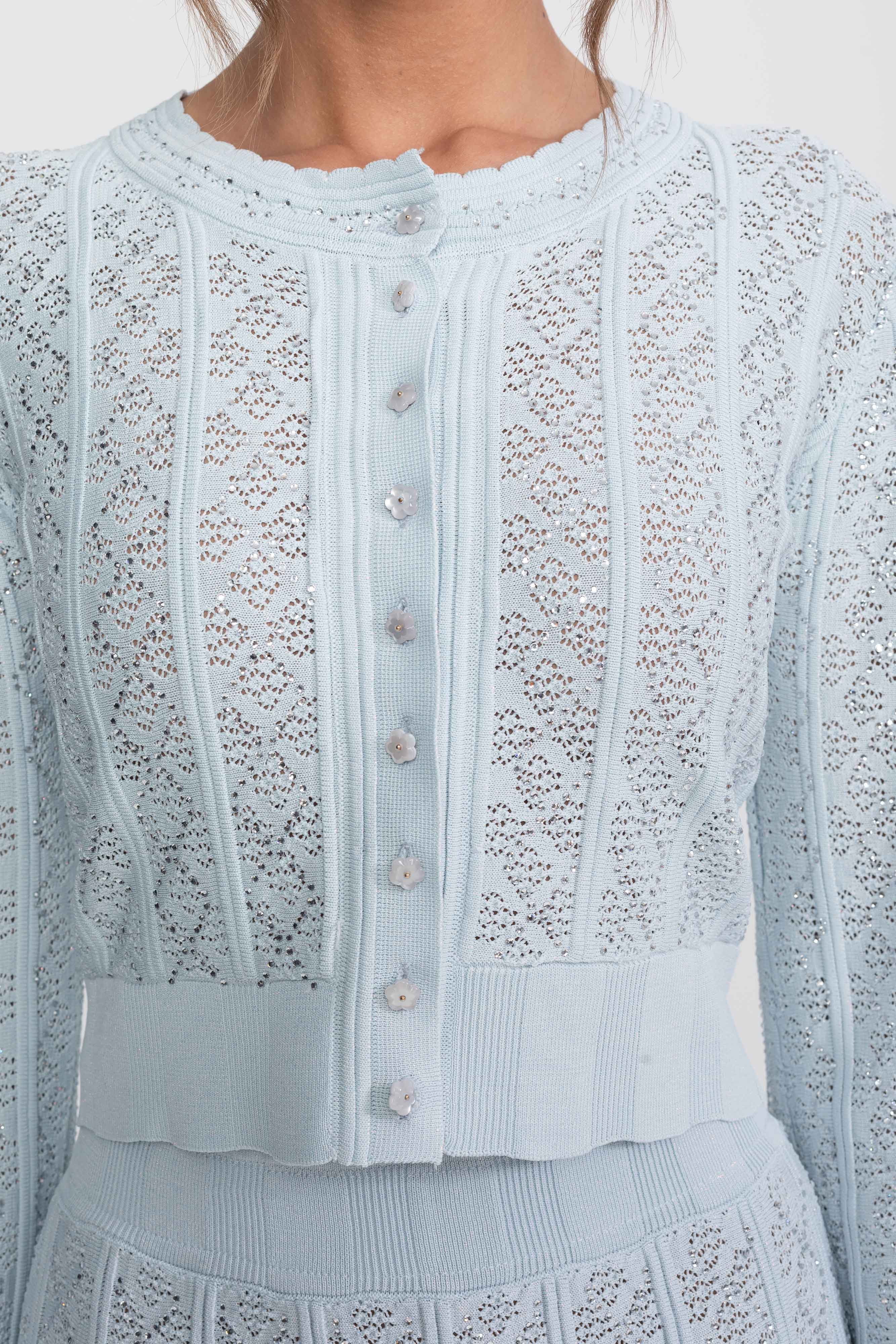 طقم محبوك بتفاصيل Eyelet مع كارديغان وتنورة ماكسي - Light Blue