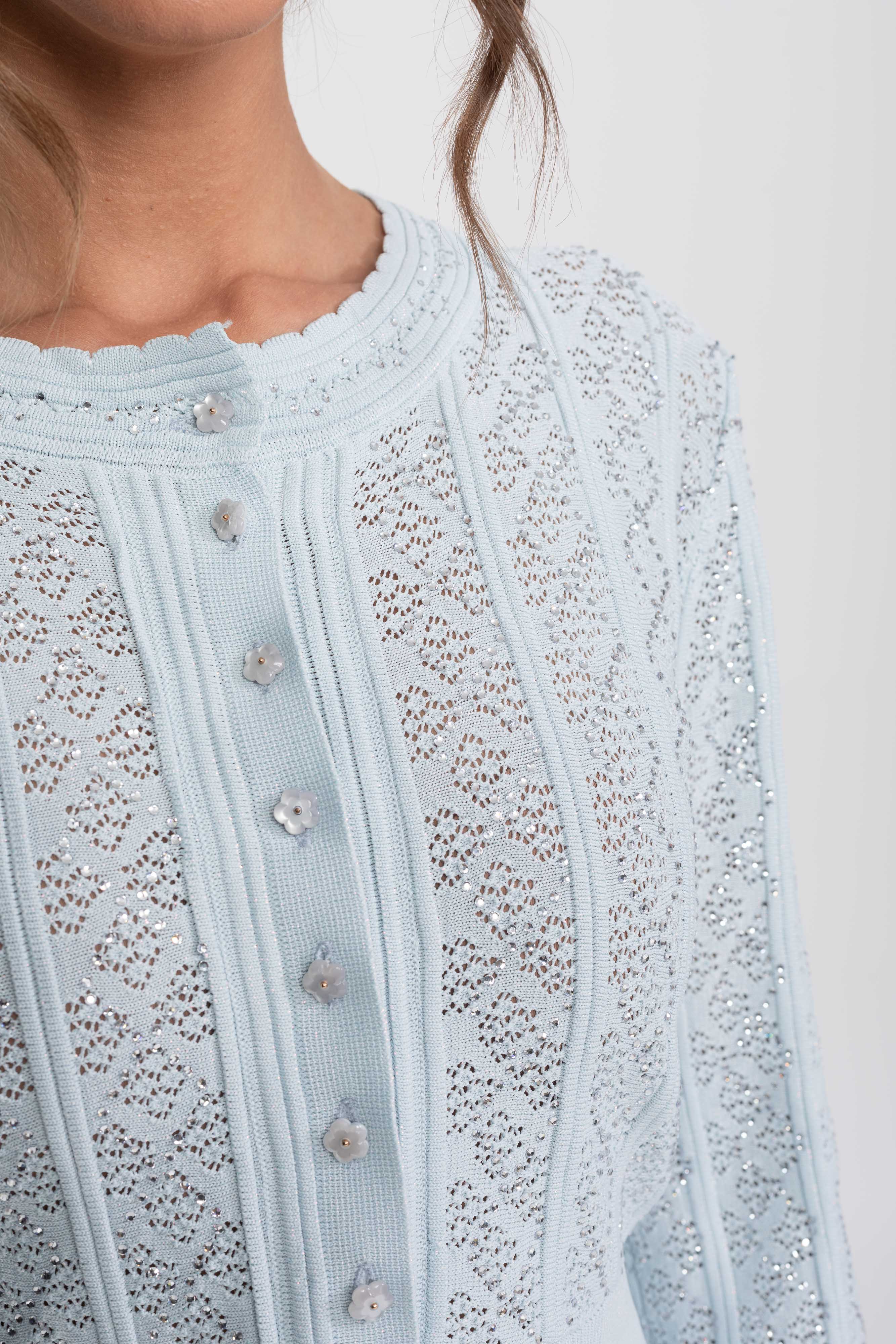 طقم محبوك بتفاصيل Eyelet مع كارديغان وتنورة ماكسي - Light Blue