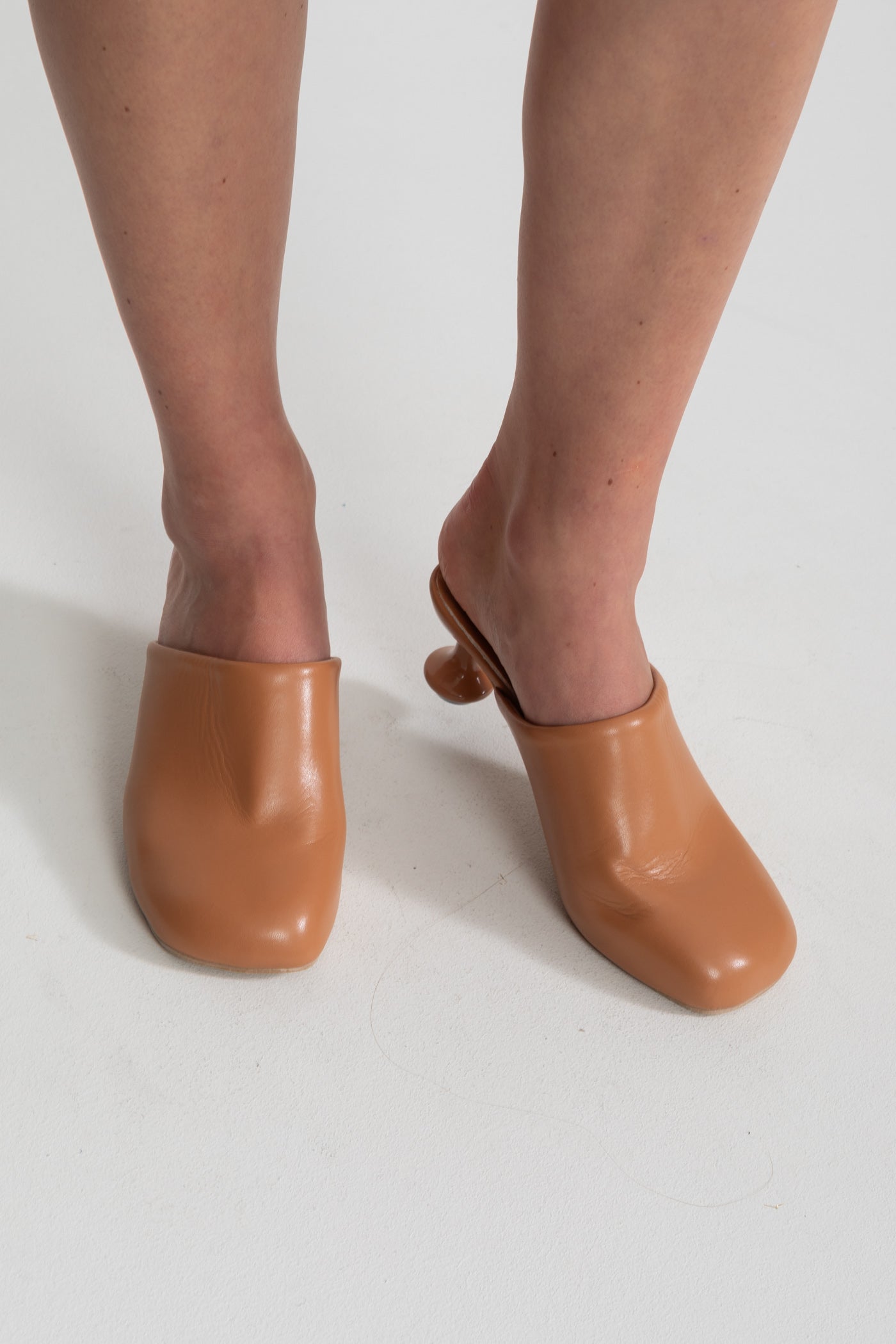 Sculptural Heel Mules With Rounded Square Toe – Camel