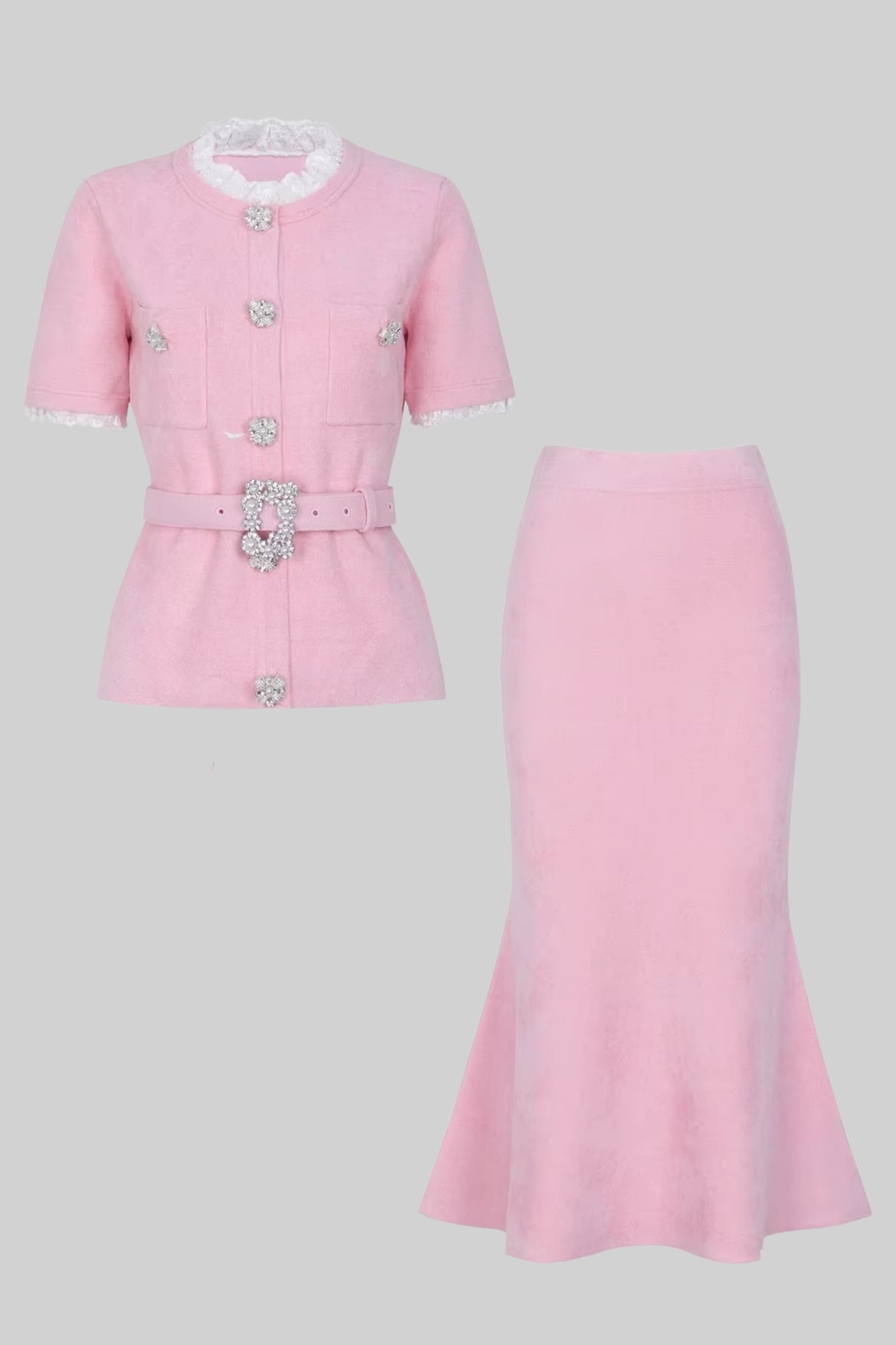 طقم بأكمام قصيرة مع خصر ببلوم وحزام بأزرار كريستالية - Blush Pink 