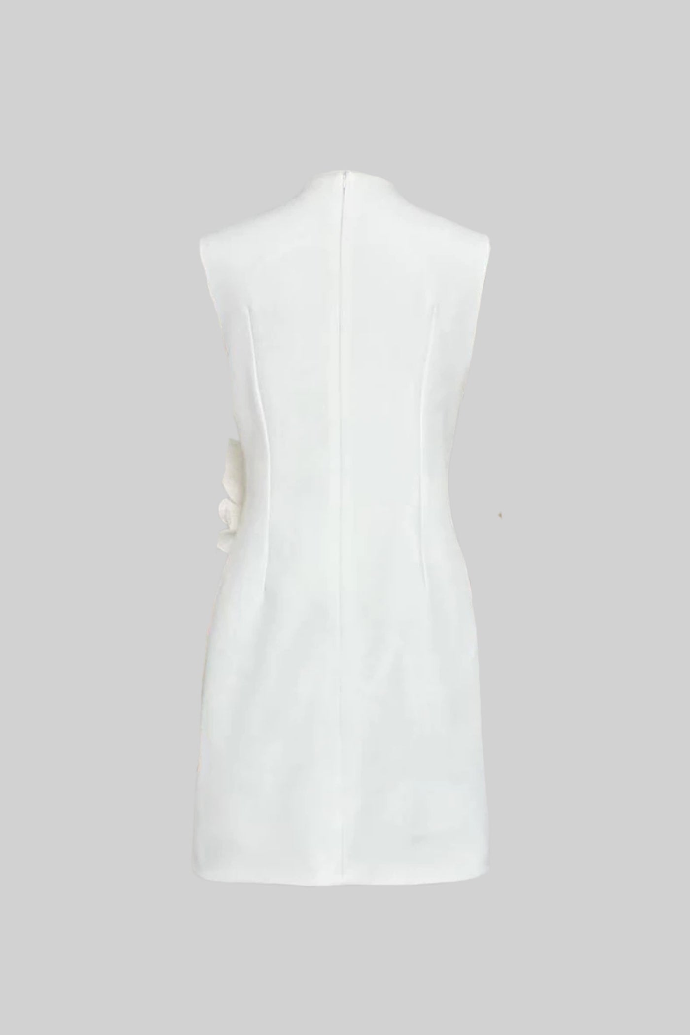 فستان ميني بدون أكمام بياقة دائرية وتطريزات زهور ثلاثية الأبعاد - أبيض 