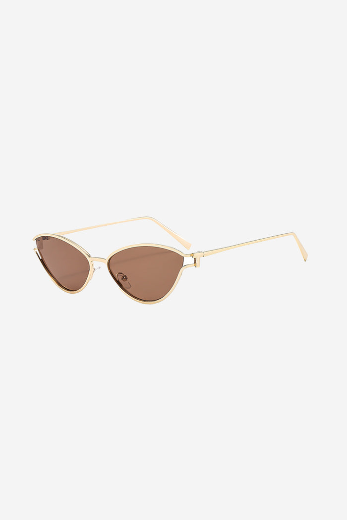 Cat-Eye Sunglasses With Gold Metal Frame – Brown