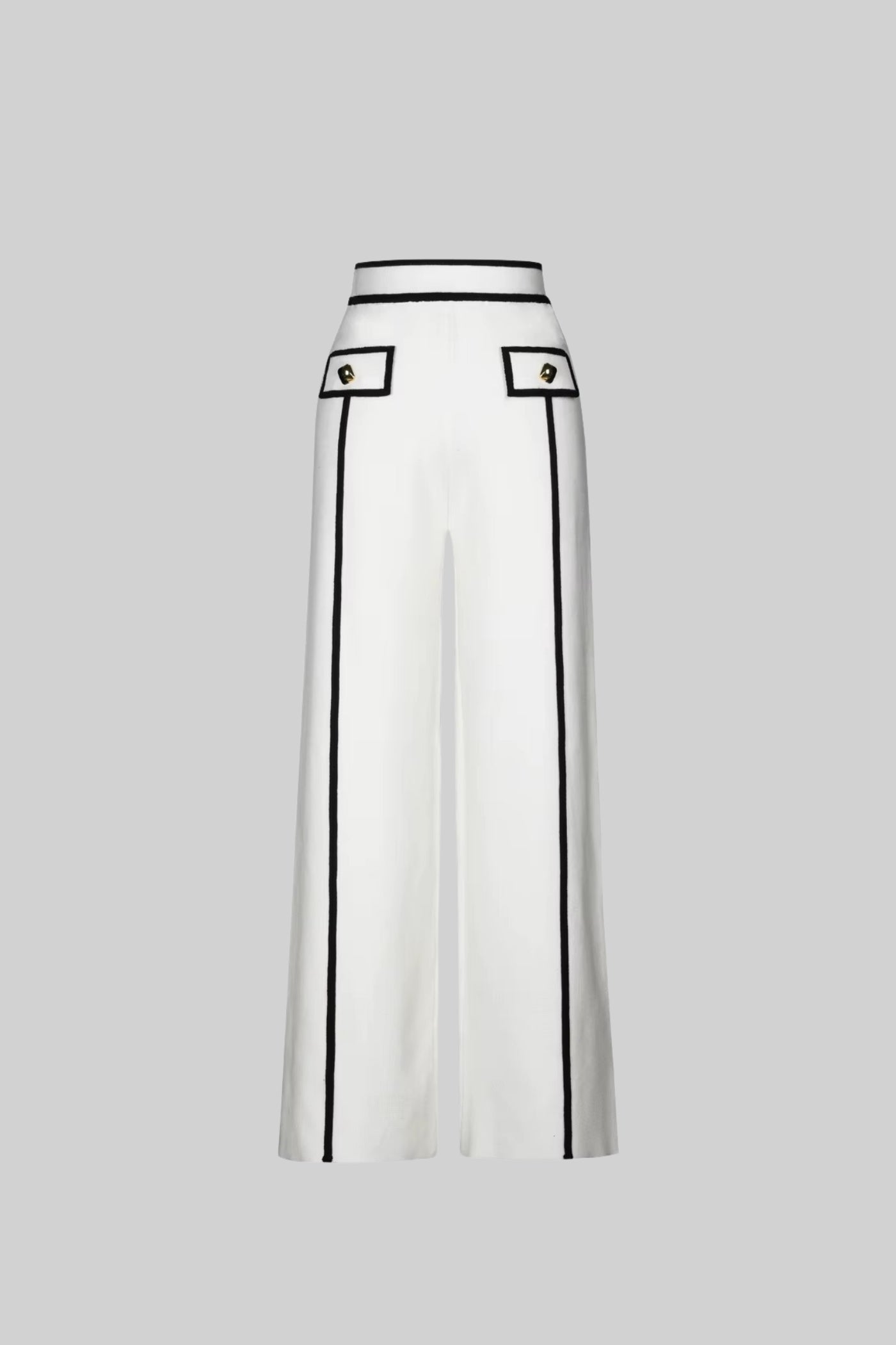 Tailored Ensemble With Contrasting Trim - White