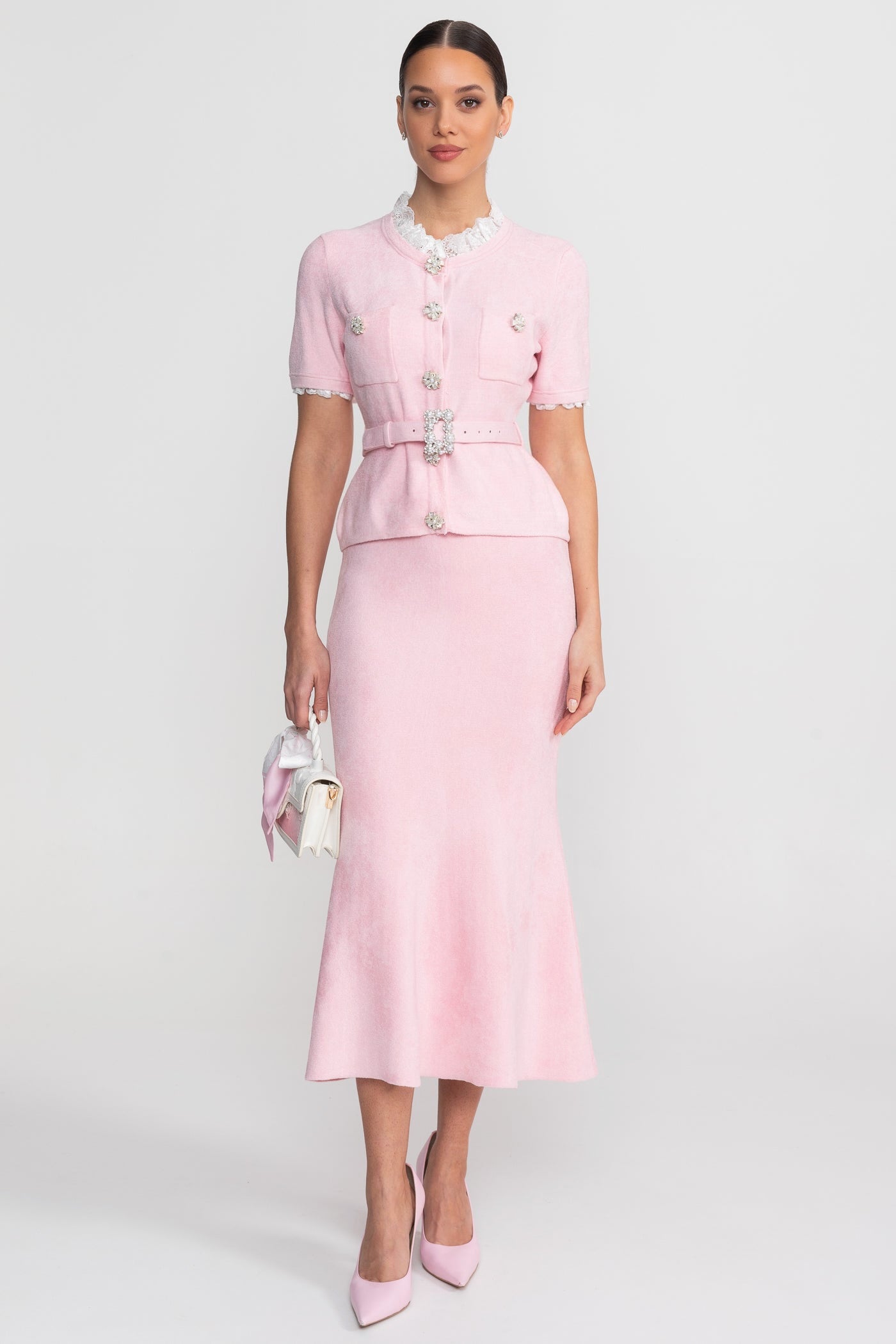 طقم بأكمام قصيرة مع خصر ببلوم وحزام بأزرار كريستالية - Blush Pink 