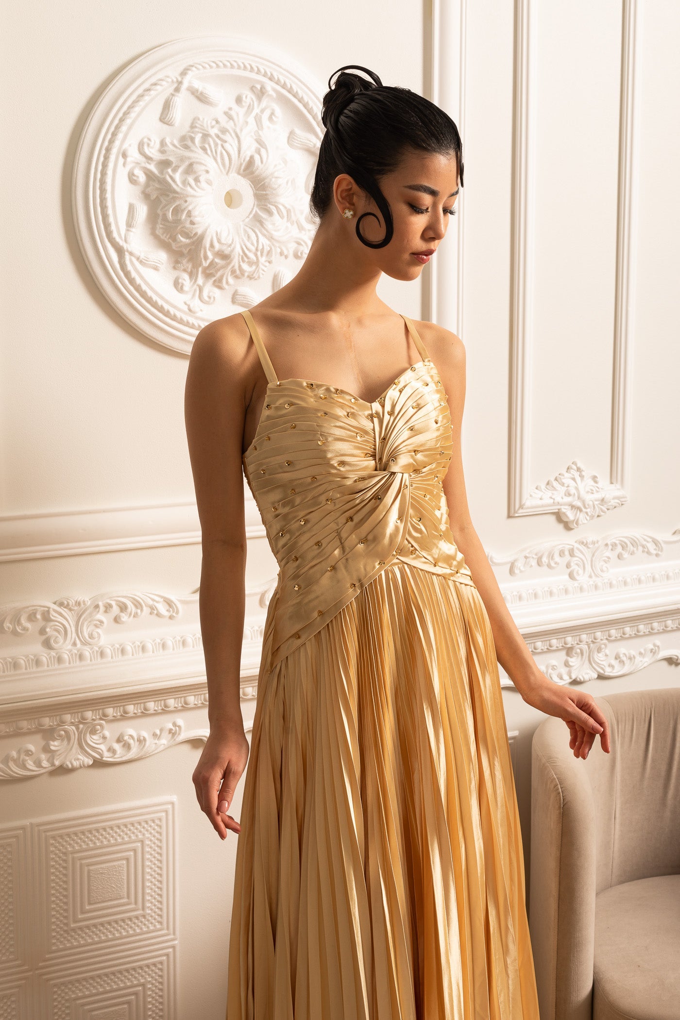 Cascade Gown With Sparkling Details - Gold