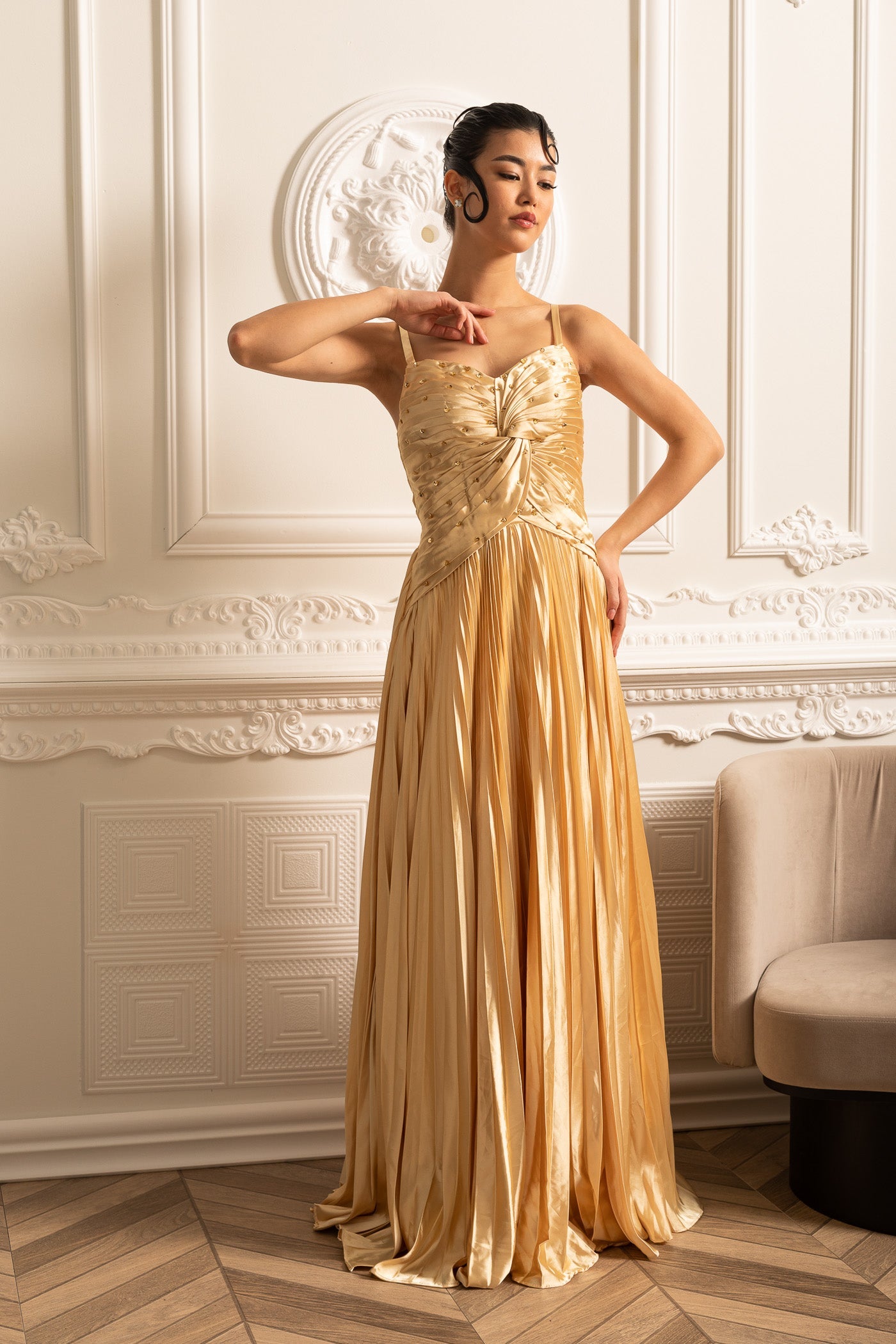 Cascade Gown With Sparkling Details - Gold