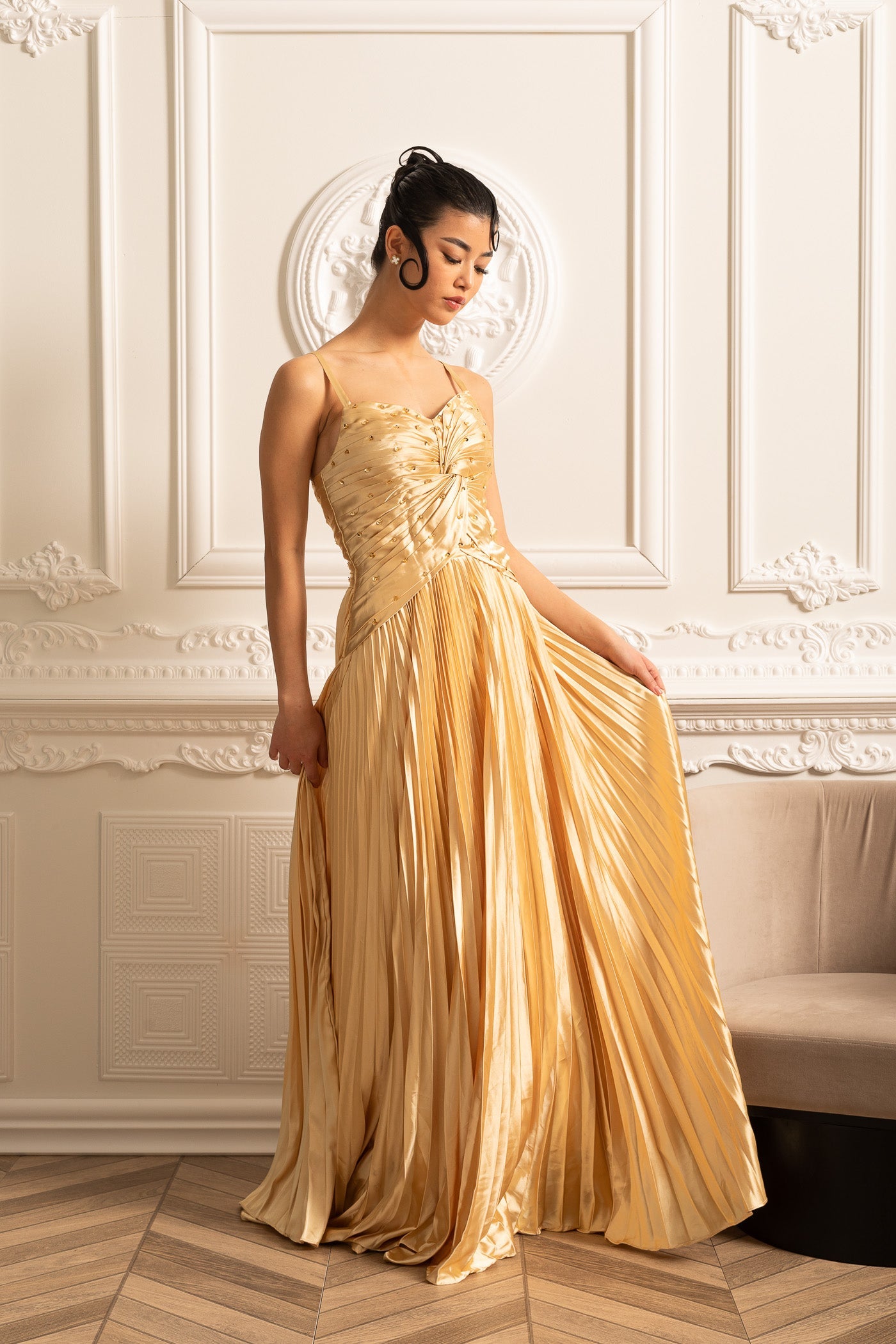 Cascade Gown With Sparkling Details - Gold
