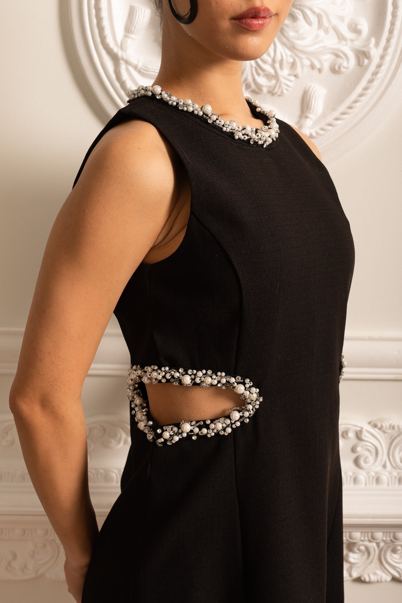 Elegant Mini Dress With Side Cutouts And Pearl Detailing - Black