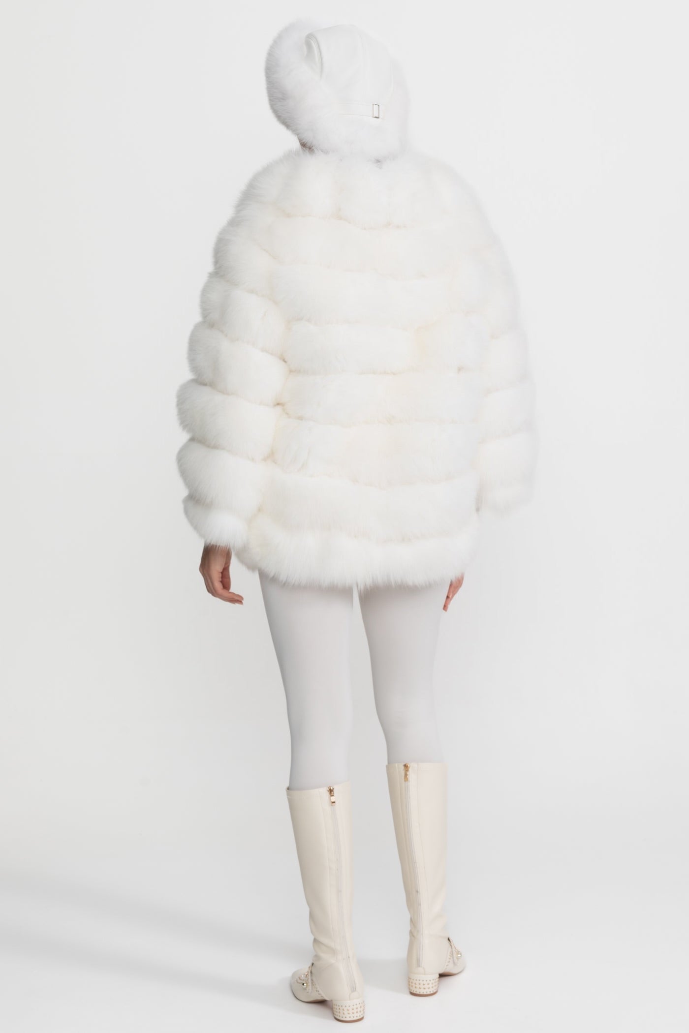 Tiered Fox Fur Jacket With Oversized Shawl Collar – White