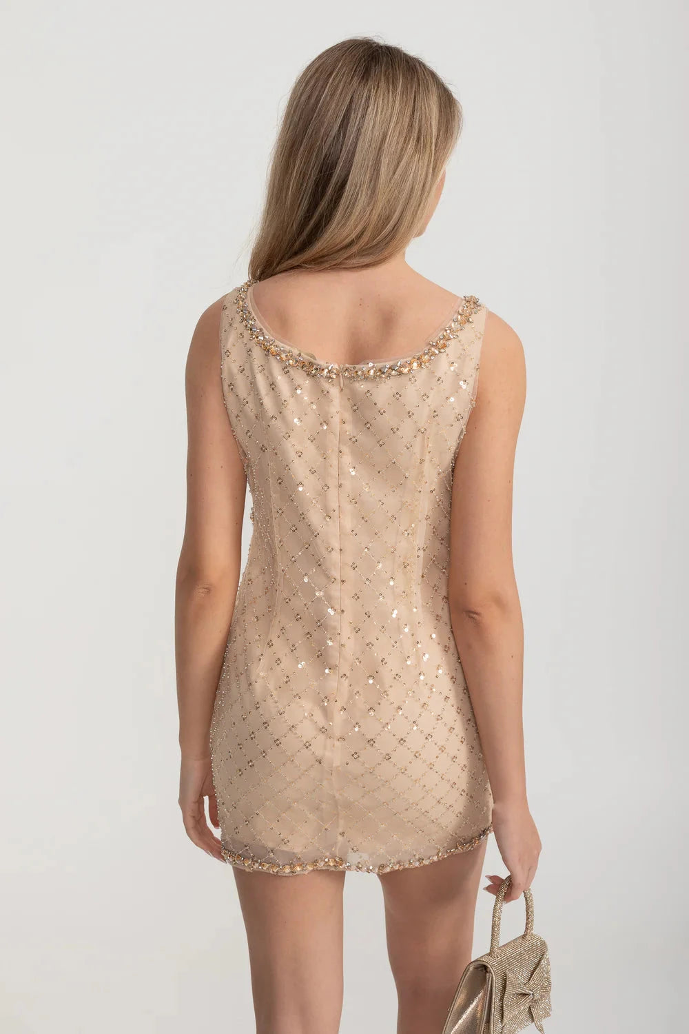 فستان ميني ضيق بنقشة ماسية وتطريز بالترتر - ذهبي 