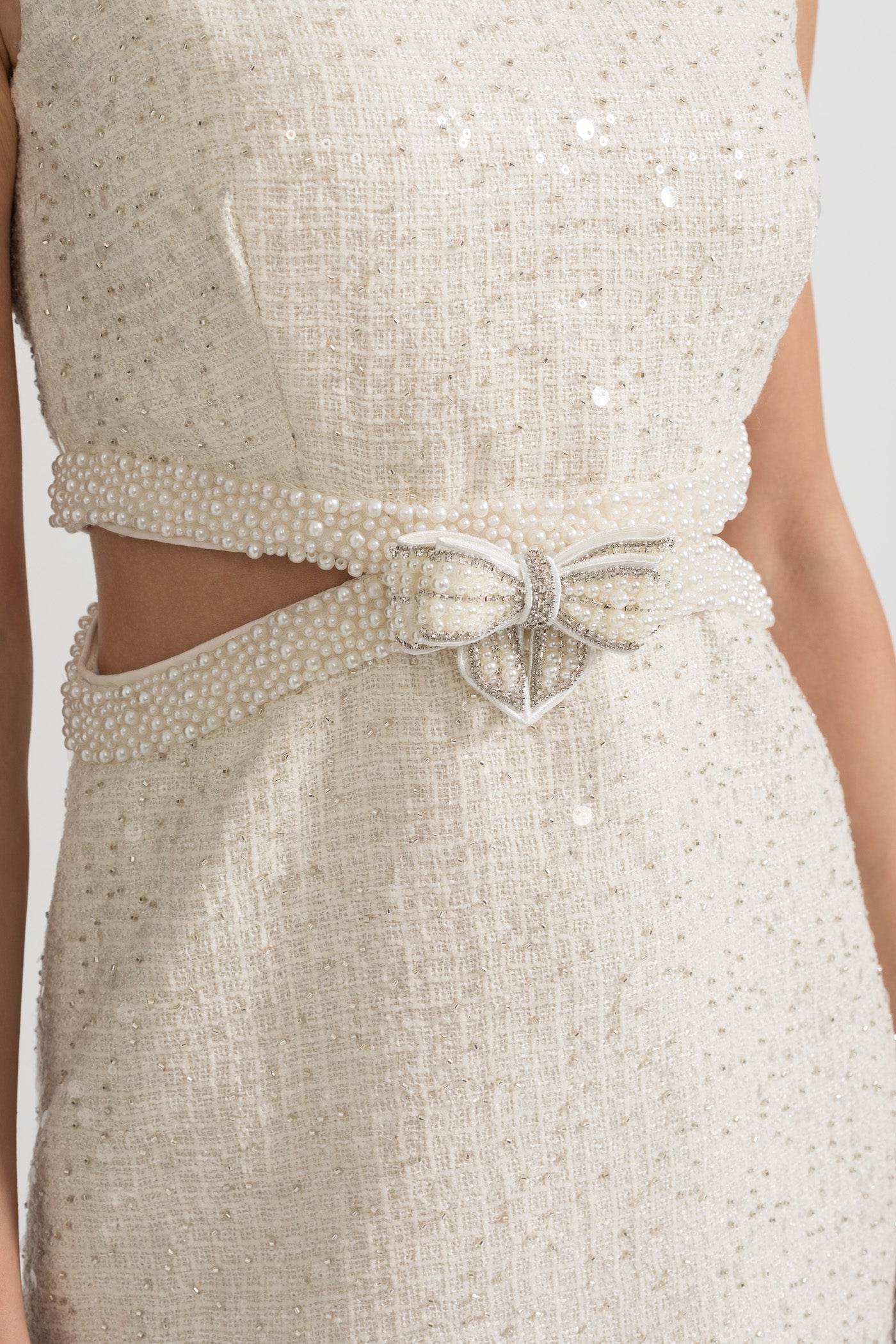 Sequin Sleeveless Mini Dress With Waist Cutouts And Bow - Ivoire