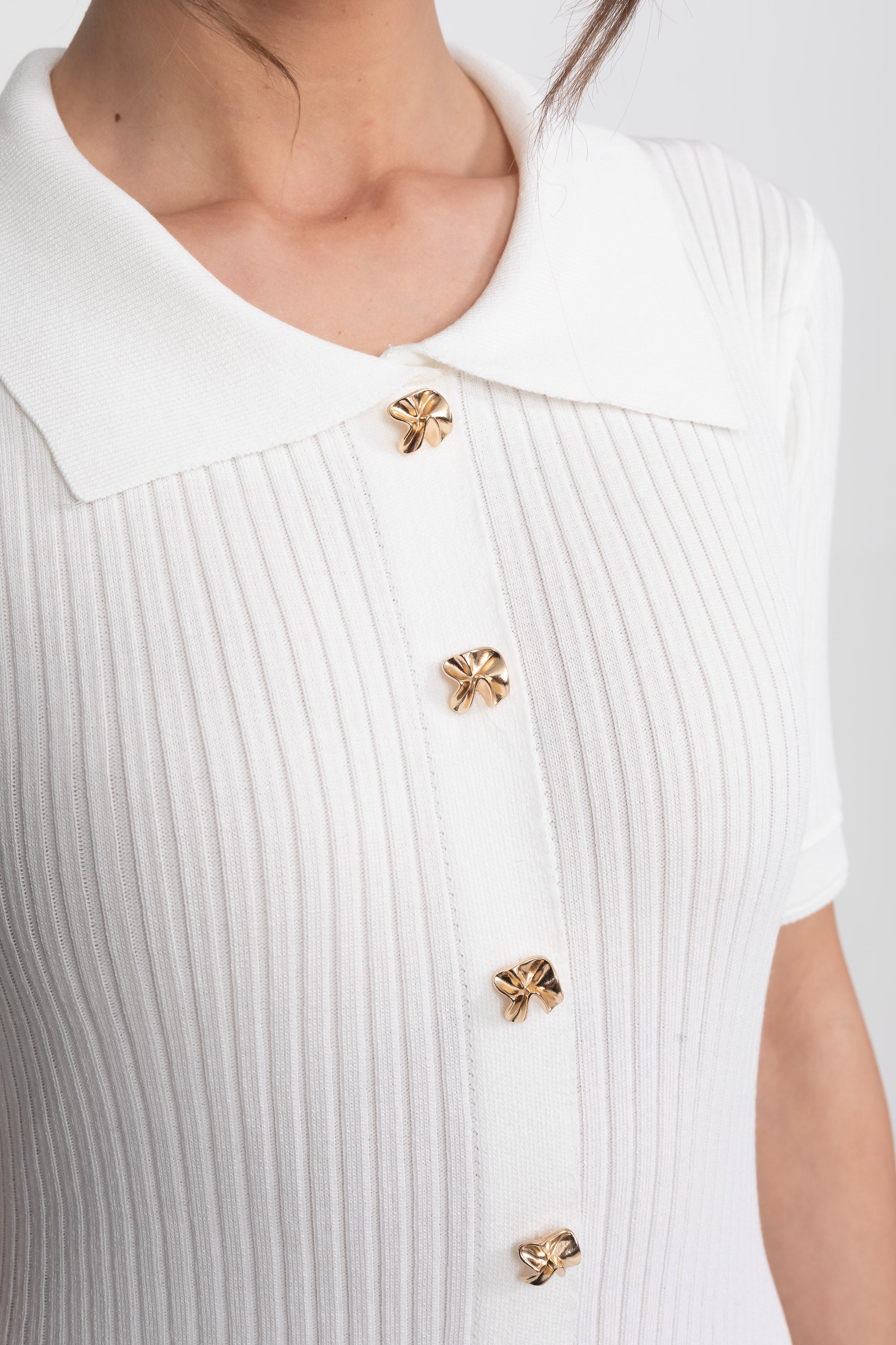 Ribbed Knit Midi Dress With Peter Pan Collar And Pleated Skirt - White