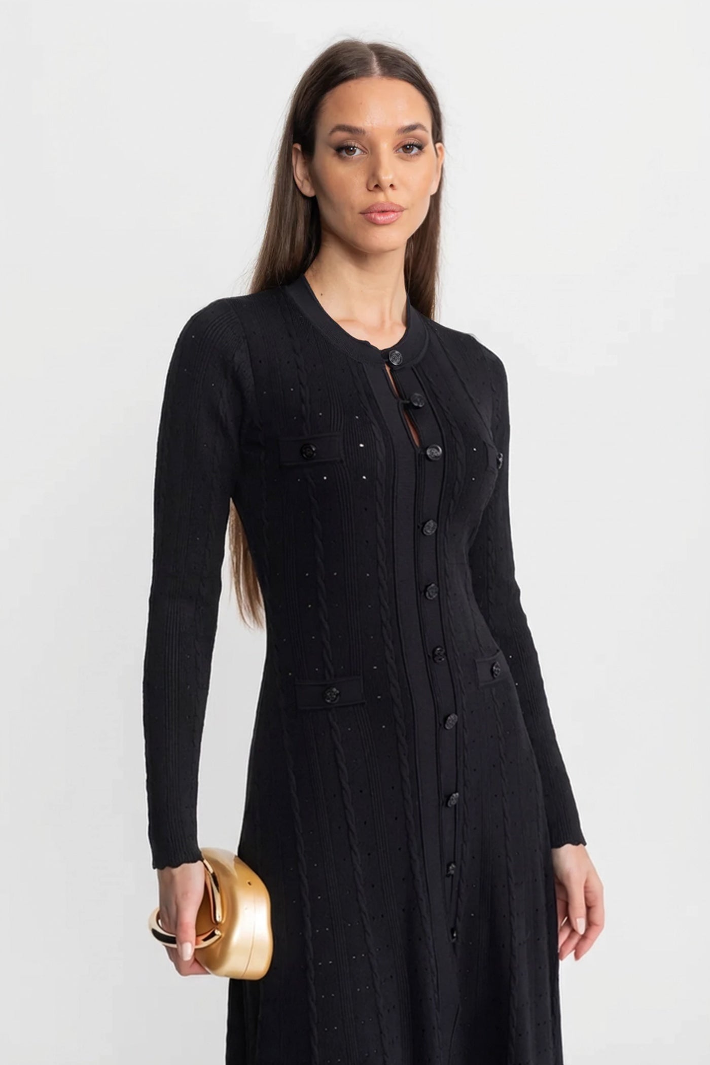 فستان ميدي محبوك بأزرار أمامية وتفاصيل بوينتيل – أسود 