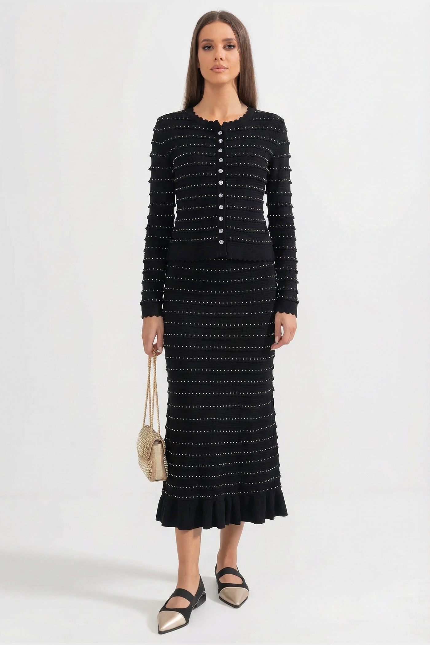 طقم منسوج متناسق مع نسيج مخطط بنمط بوينتيل وتطريزات متلألئة - أسود 