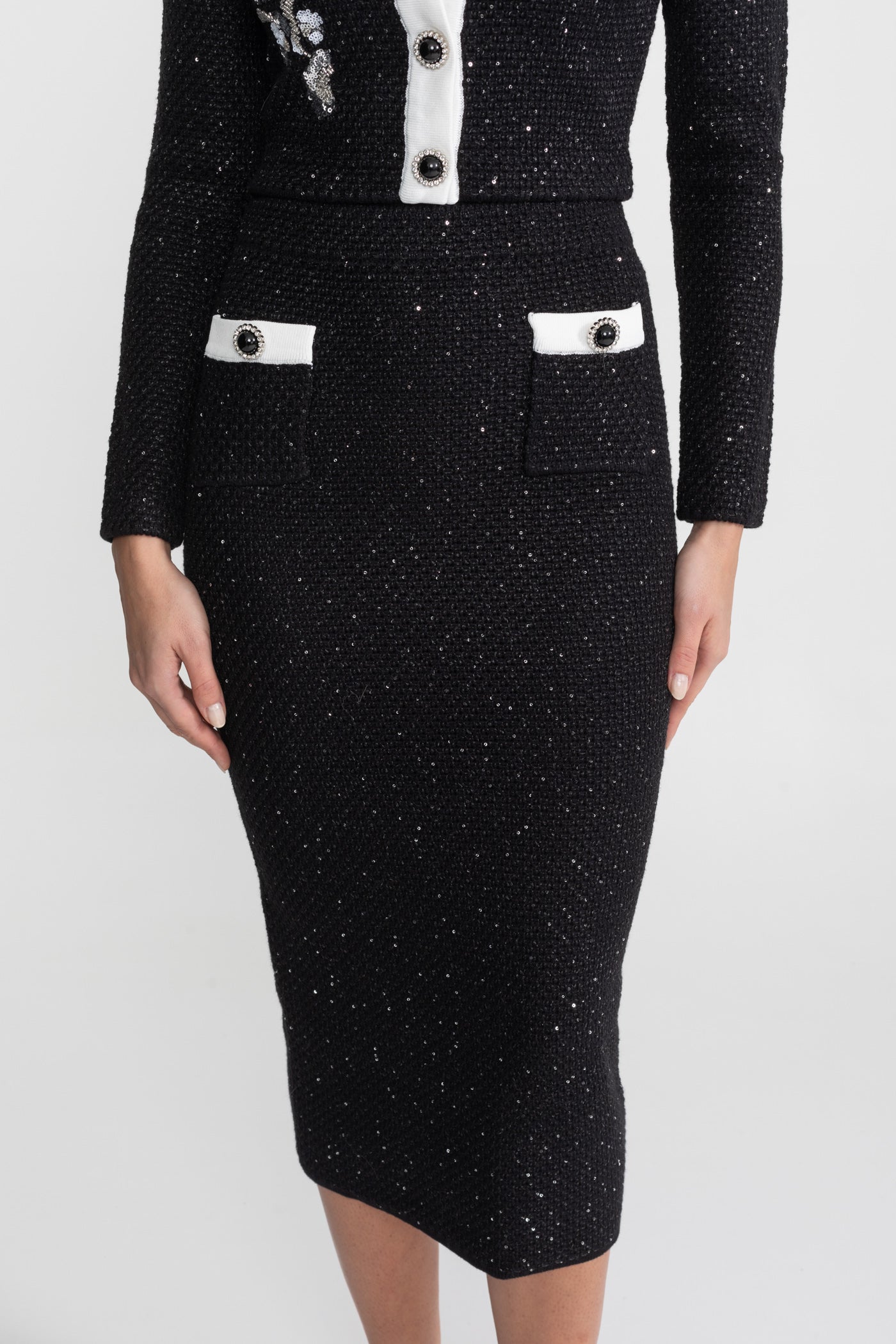 Embroidered Tweed Knit Co-Ord Set with Contrast Trim – Black