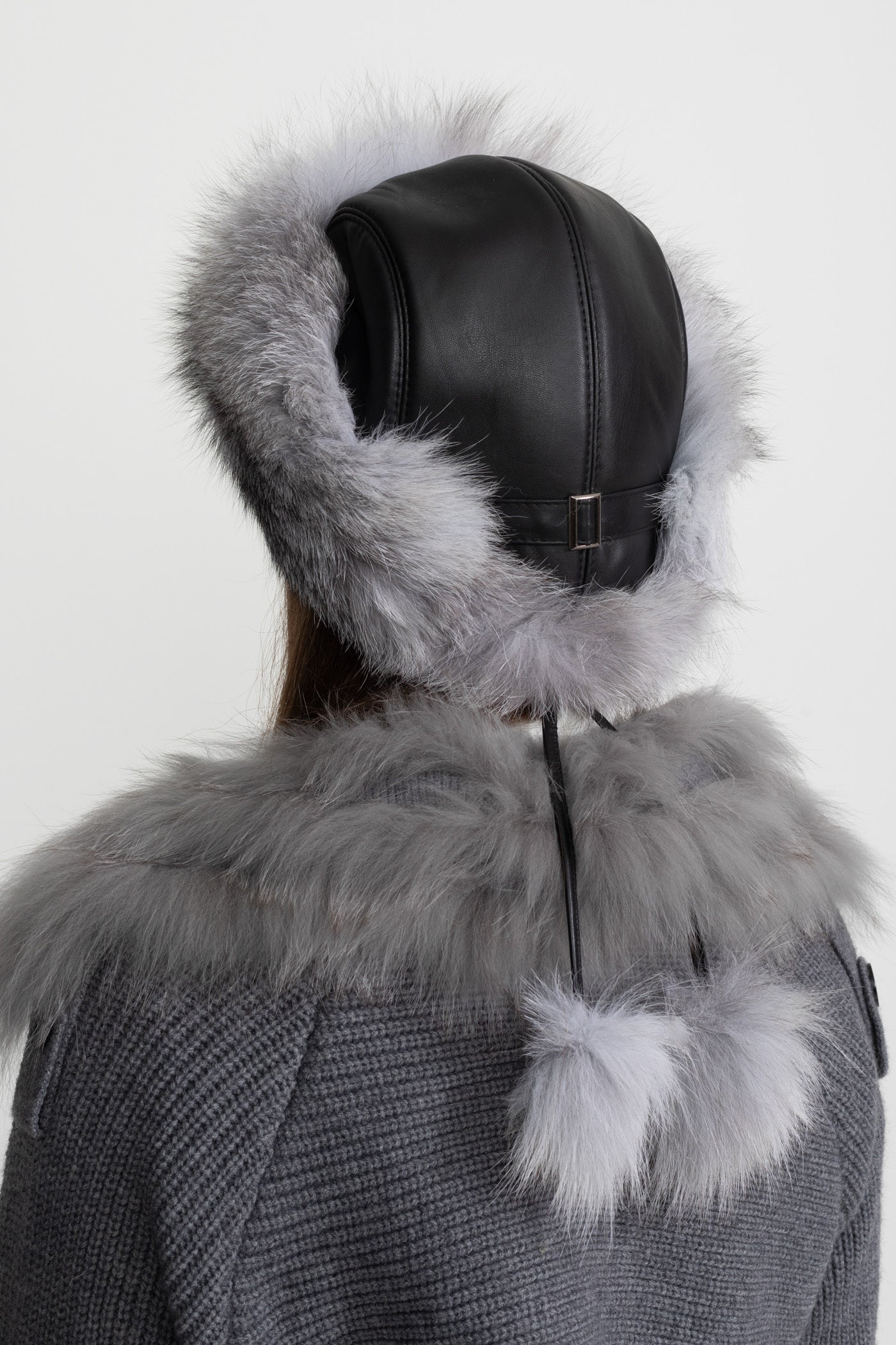 Real Fox Fur Trimmed Hat With Pom-Pom Ties – Grey