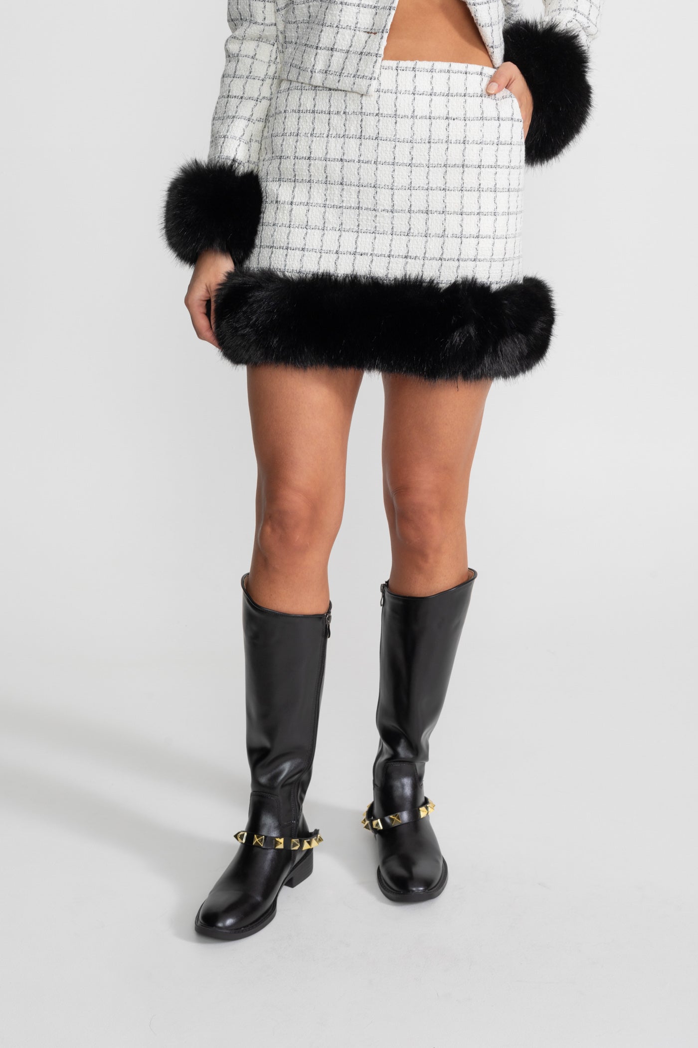 Tweed Co-Ord Set With Faux Fur Trim And Contrast Leather Details – White And Black